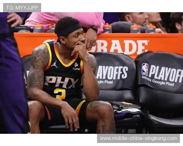 比尔带领酋长再度取胜，球队保持榜首，比尔实力